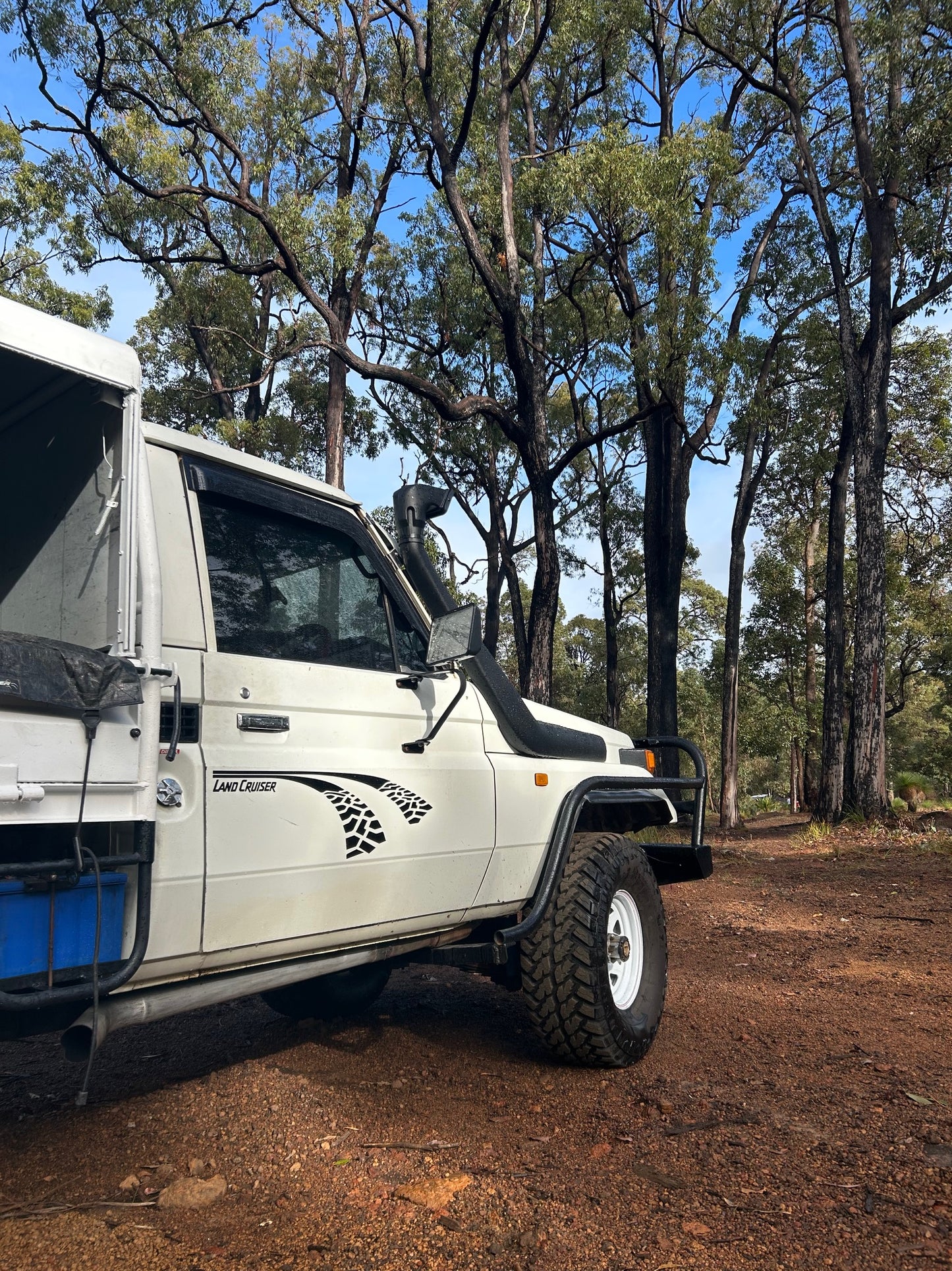 Landcruiser Tyre Tracks Decal